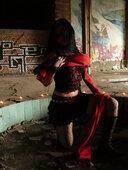 kryjąc twarz[fetish] 