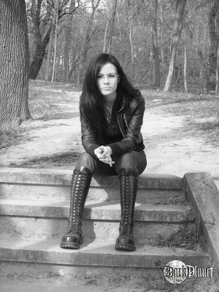 Spacer i kilka zdjęć w pobliskim parku. Pełen relaks..