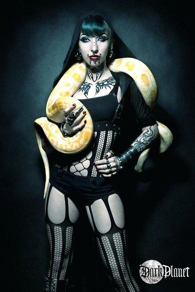 Snake Show promo foto
