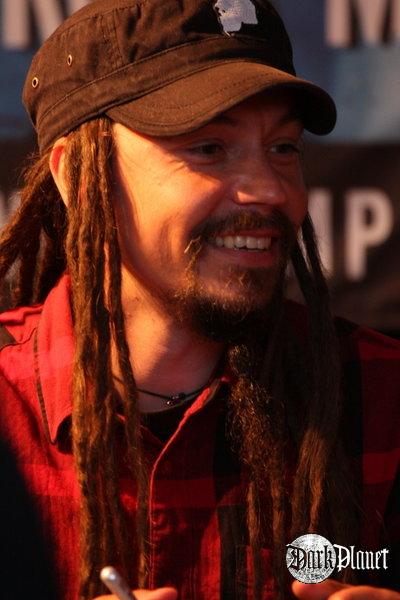 Amorphis signing session - Tomi Joutsen
