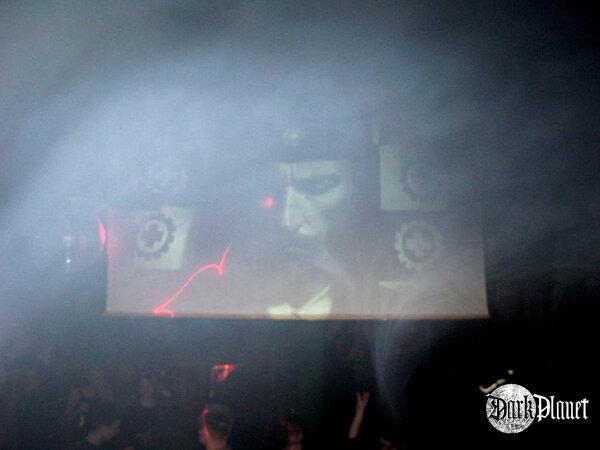 Raz, dwa, trzy, cztery - mój przyjacielu zatańcz ze mną