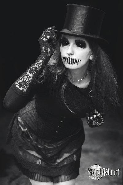 Dark lady