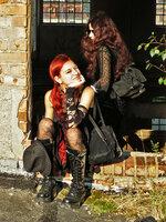 Castle Party [Castle Party 2010] Luna i Sacabria na dachu opuszczonego młyna