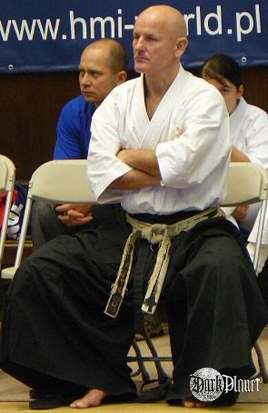 Surowy marmurowy sędzia 