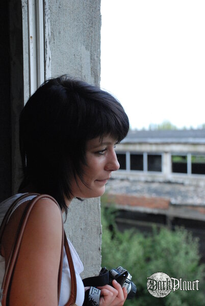 Kasia, okno.