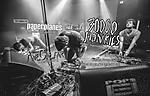 30.000 Monkies / AveCaesar / Paperplanes